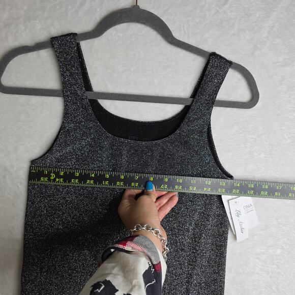Tees by Tina NWT Silver sparkling O/S top Stretchy Scoop Neck Tanktop Sexy Glam - Picture 8 of 10
